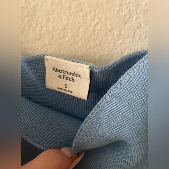 Abercrombie & fitch blue cropped tank top blouse - Picture 3 of 5